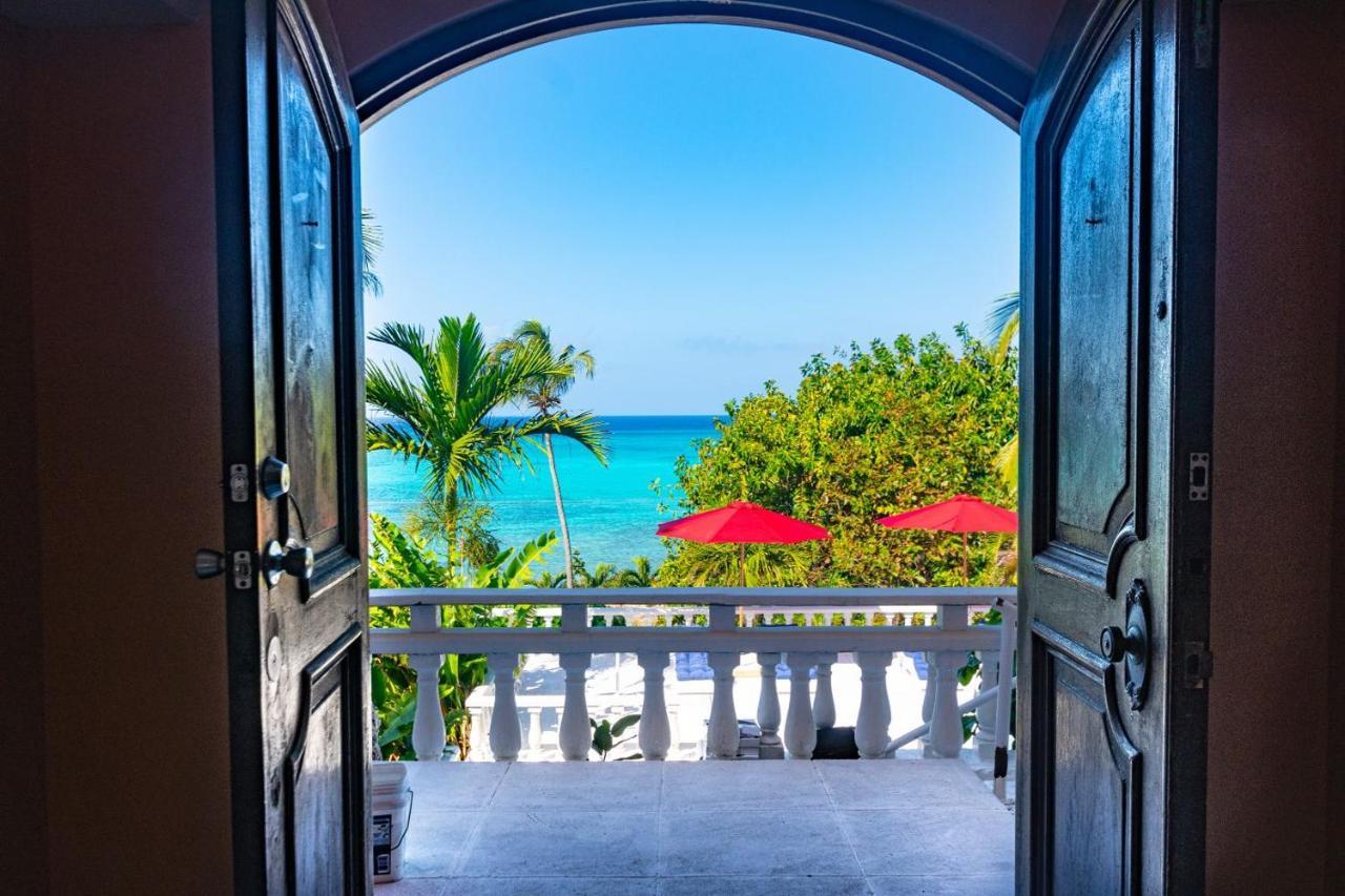 Viking Hill Oceanfront & Apartamento *