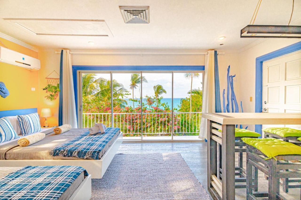 Viking Hill Oceanfront & * Nassau